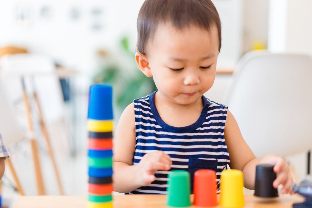 Học cách dạy con theo phương pháp Montessori cho trẻ từ 0 -3 tuổi