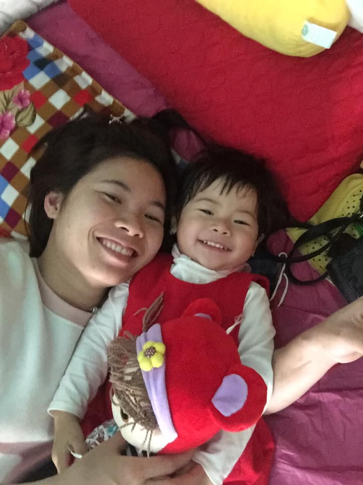  Cuộc thi Gia đình vui khoẻ - Khoe hình nhận thưởng - Tình yêu bé bỏng của mẹ