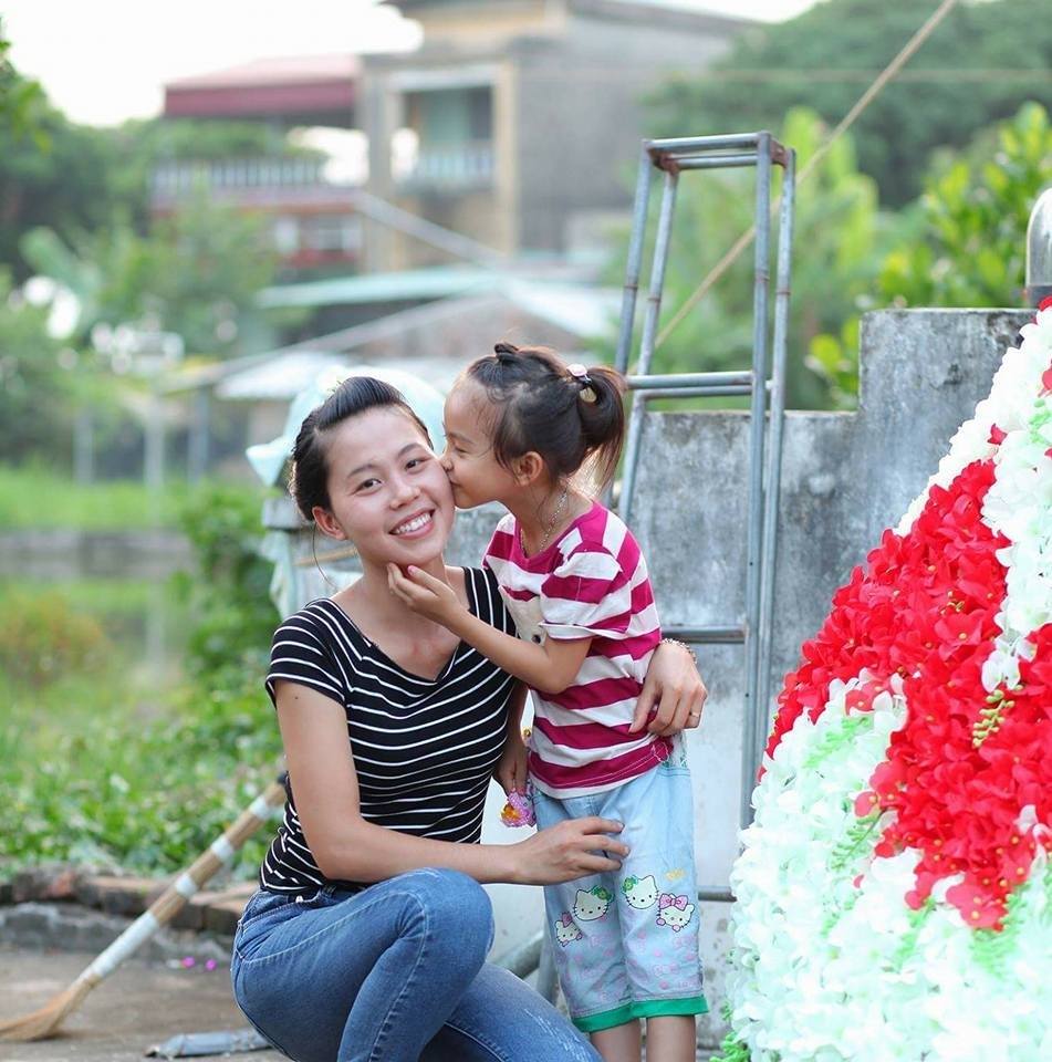 Cuộc thi Gia đình vui khoẻ - Khoe hình nhận thưởng - Có con gái là điều thật tuyệt