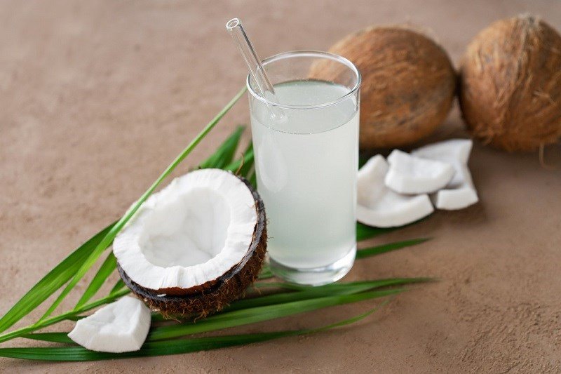 Uống nước dừa có béo không?