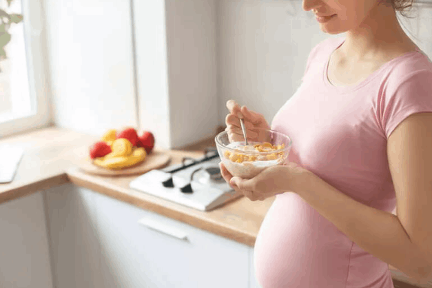  Bầu 4 tuần nên ăn gì tốt cho thai nhi?