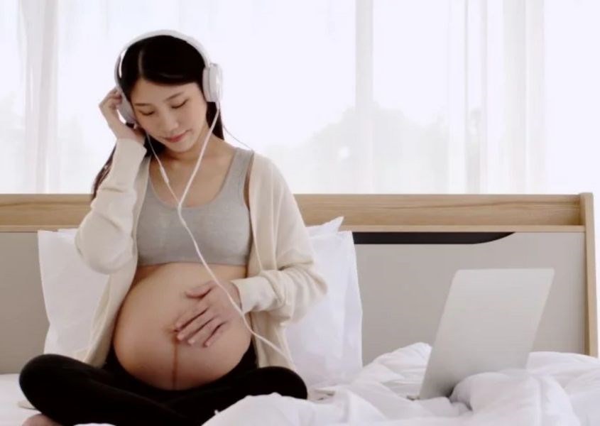 Hướng dẫn cho thai nhi nghe nhạc bằng điện thoại không ảnh hưởng đến não bé
