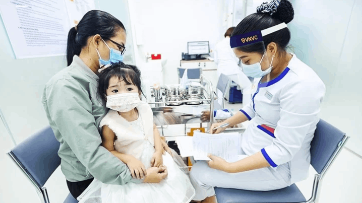 Khẩn trương: Hơn 1 triệu liều vaccine sởi đang được triển khai