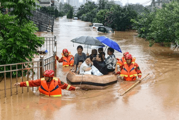 Các bệnh về da thường gặp sau mùa mưa lũ, cần biết để tránh biến chứng nguy hiểm