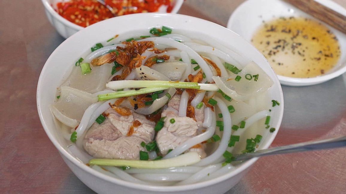 Sợi bánh canh truyền thống thường được làm từ sự